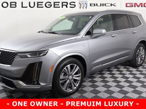 Used 2025 Cadillac XT6 Premium Luxury image 4