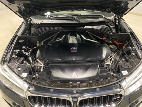 Used 2018 BMW X5 M image 32