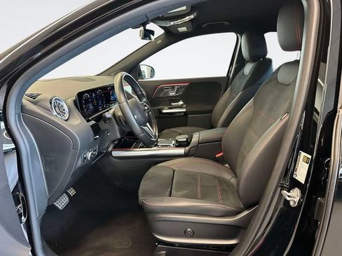 Used 2022 Mercedes-Benz GLA 250 4MATIC image 13