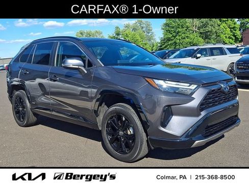 Used 2022 Toyota RAV4 SE w/ Convenience Package AWD/4WD image 3