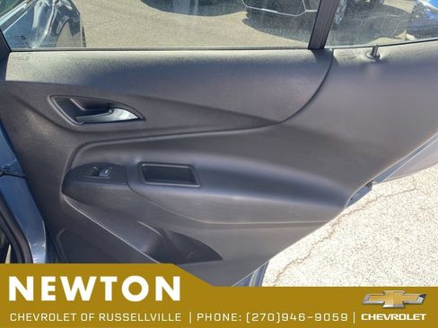 Used 2024 Chevrolet Equinox LT FWD image 29