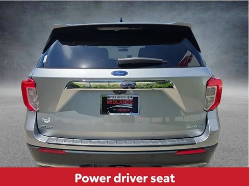 Used 2023 Ford Explorer XLT w/ Equipment Group 202A AWD/4WD image 12