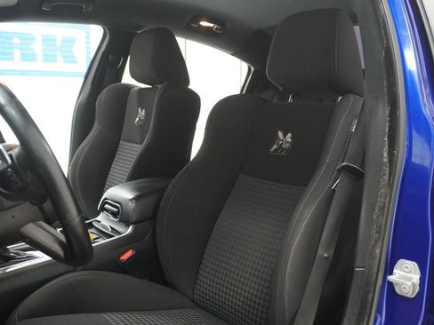 Used 2020 Dodge Charger Scat Pack w/ Dynamics Package RWD image 6