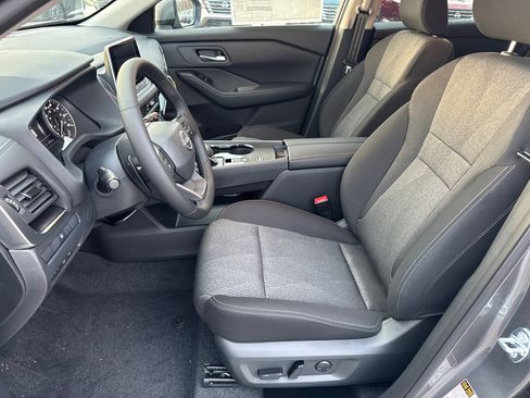 New 2026 Nissan Rogue SV image 9