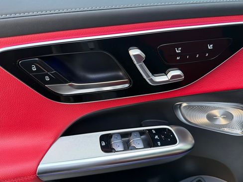 New 2026 Mercedes-Benz GLC 300 image 10
