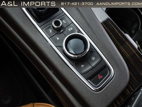 Used 2022 Cadillac Escalade Premium Luxury w/ Performance Package image 50