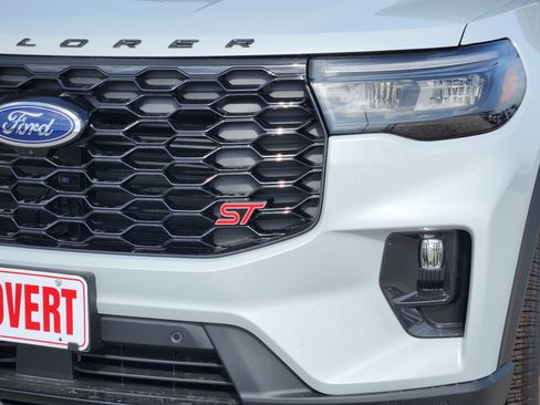 New 2026 Ford Explorer ST w/ Sun And Sound Package AWD/4WD image 5