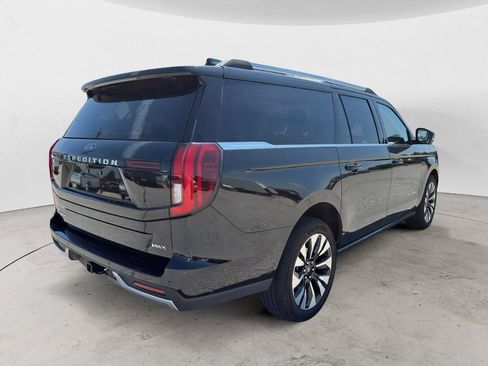 Used 2025 Ford Expedition Max Platinum w/ Driver's Package AWD/4WD image 6