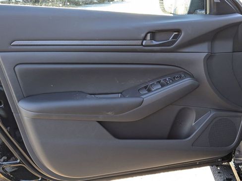 New 2025 Nissan Altima 2.5 S image 11