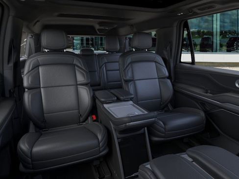 New 2025 Lincoln Navigator L Reserve w/ Jet Appearance Package image 11