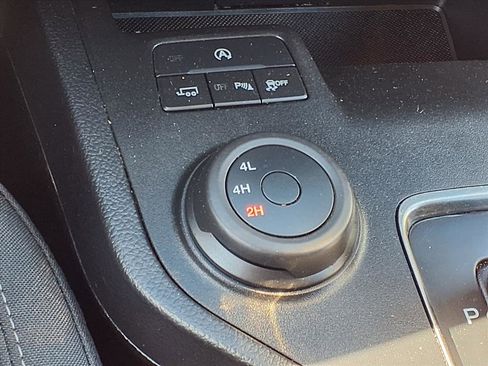 Used 2019 Ford Ranger XLT w/ Equipment Group 301A Mid image 9