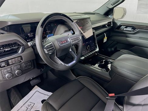 New 2026 GMC Yukon Elevation image 10