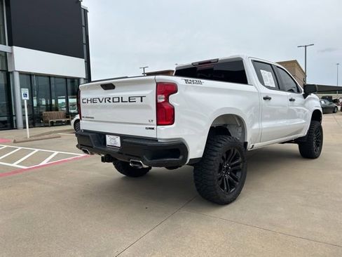 Used 2021 Chevrolet Silverado 1500 LT Trail Boss w/ Convenience Package II AWD/4WD image 12