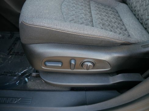 Used 2023 Chevrolet Equinox LT image 20