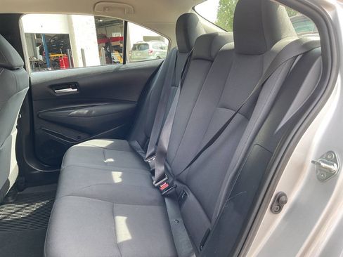Used 2021 Toyota Corolla LE FWD image 37