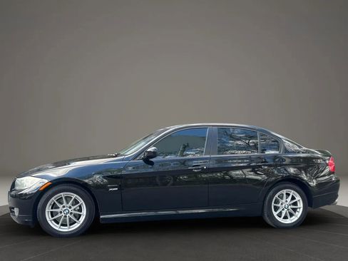 Used 2010 BMW 328i xDrive Sedan AWD/4WD image 8