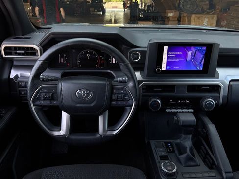 Used 2025 Toyota 4Runner SR5 RWD image 13