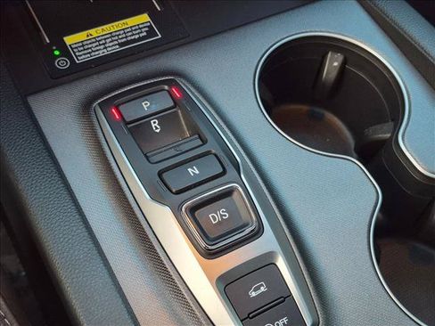 Used 2024 Honda Passport EX-L image 11