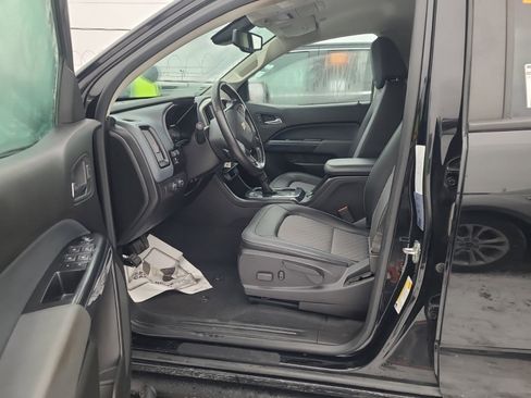 Used 2021 Chevrolet Colorado Z71 w/ Z71 Midnight Edition image 11