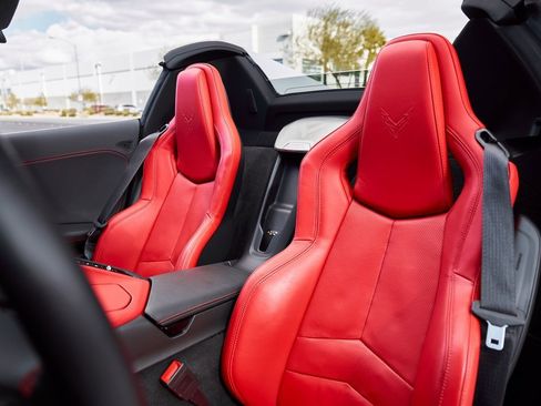 Used 2022 Chevrolet Corvette Stingray Preferred Conv w/ Z51 Performance Package image 37