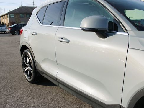 Used 2025 Volvo XC40 B5 Core image 48