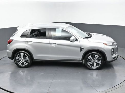 Used 2023 Mitsubishi Outlander Sport SE image 45