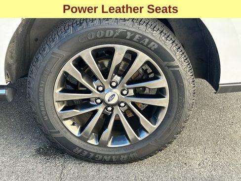 Used 2020 Ford Expedition Max Limited w/ Equipment Group 301A image 9