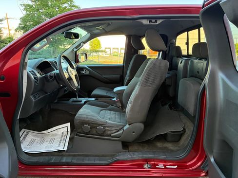 Used 2014 Nissan Frontier PRO-4X AWD/4WD image 9