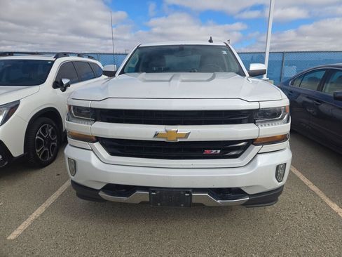 Used 2018 Chevrolet Silverado 1500 LT w/ All Star Edition image 2