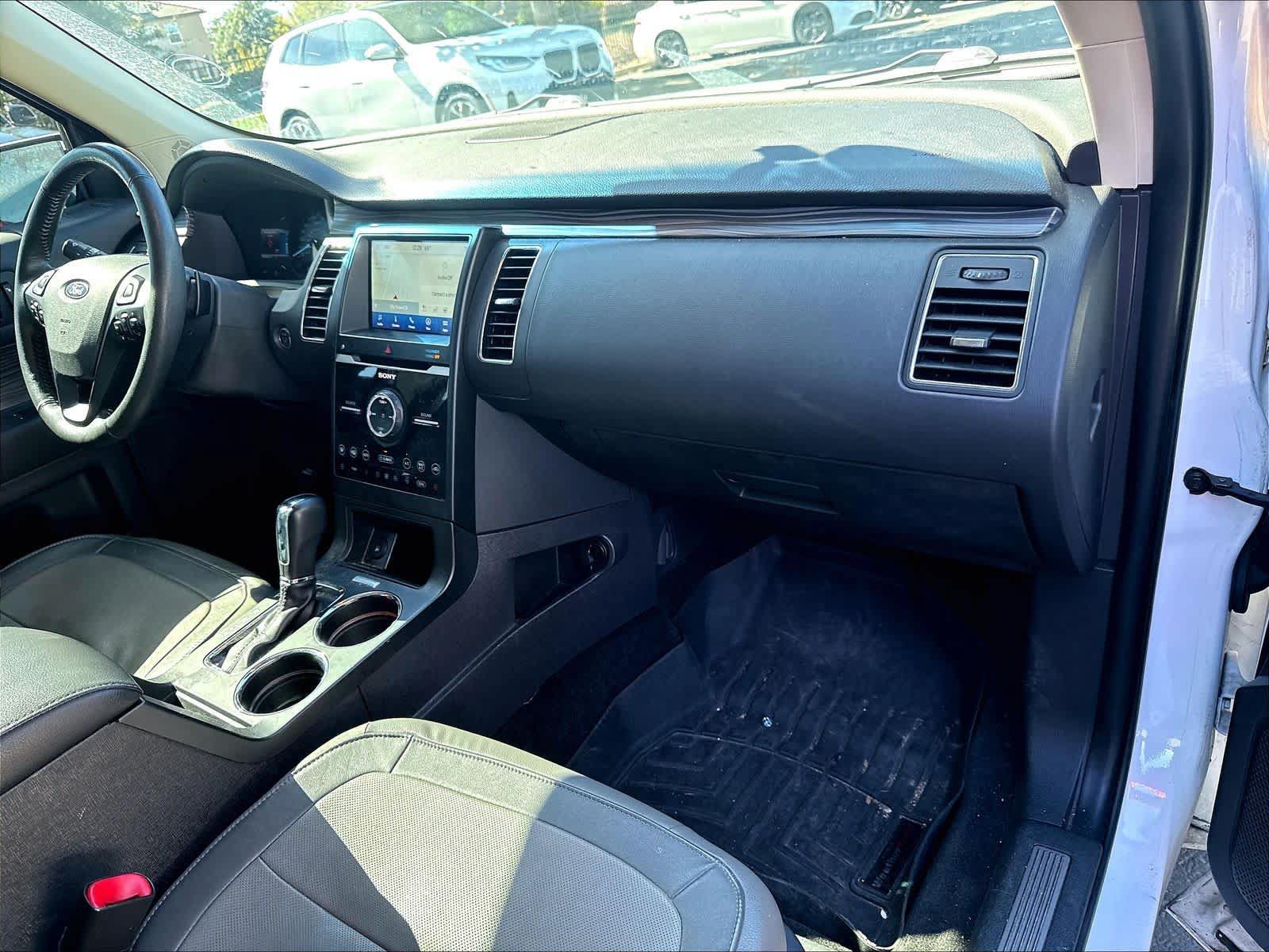 Used 2018 Ford Flex Limited w/ Equipment Group 303A AWD/4WD image 29