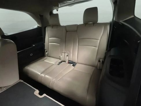 Used 2017 Honda Pilot EX-L image 10
