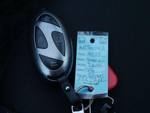 Used 2025 Hyundai Tucson SEL FWD image 48