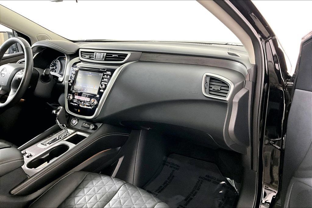 Used 2024 Nissan Murano Platinum w/ Cargo Package FWD image 16