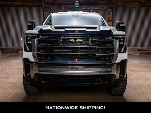 Used 2024 GMC Sierra 3500 SLE image 4