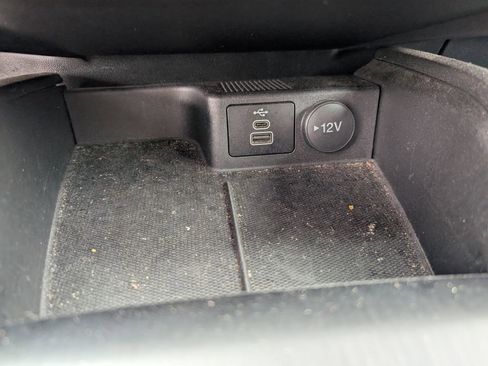 Used 2024 Ford Escape ST-Line FWD image 16