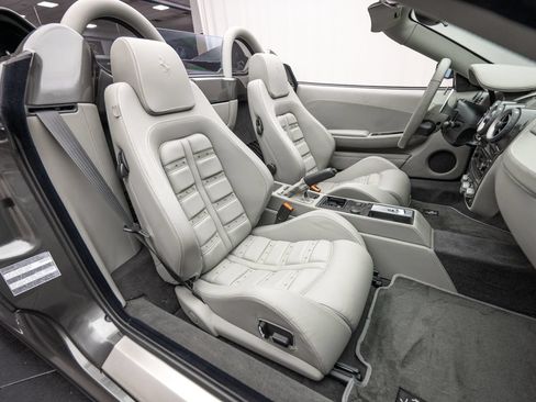 Used 2009 Ferrari F430 Spider RWD image 13