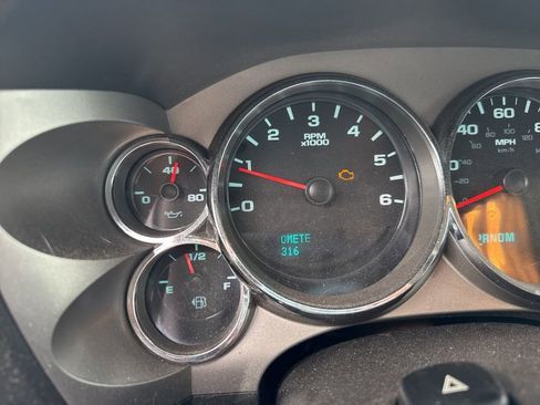 Used 2010 Chevrolet Silverado 1500 LT w/ Power Pack Plus image 9