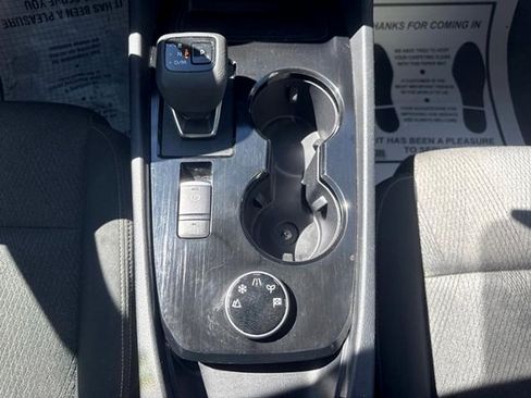 Used 2025 Nissan Rogue SV AWD/4WD image 18
