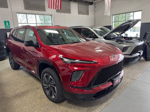 New 2026 Buick Enclave Sport Touring w/ Power Package image 3