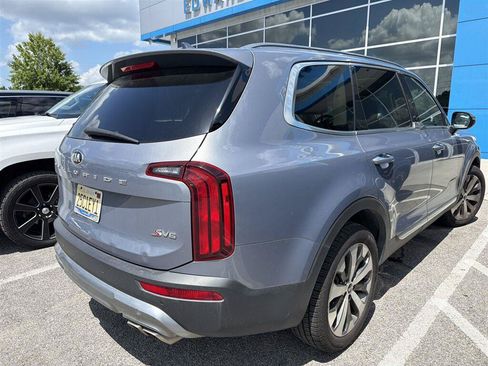 Used 2021 Kia Telluride S FWD image 4