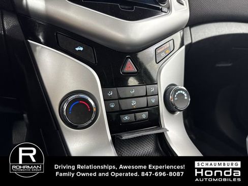 Used 2016 Chevrolet Cruze LT image 10