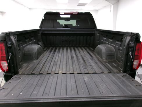 Used 2020 GMC Sierra 1500 Elevation w/ Elevation Value Package image 10