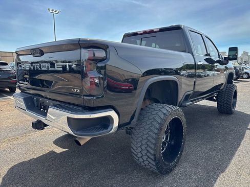 Used 2024 Chevrolet Silverado 2500 LTZ w/ LTZ Plus Package AWD/4WD image 4