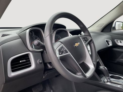 Used 2017 Chevrolet Equinox LT FWD image 20