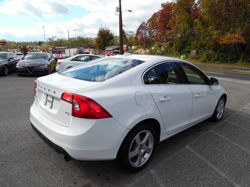 Used 2012 Volvo S60 T5 image 5
