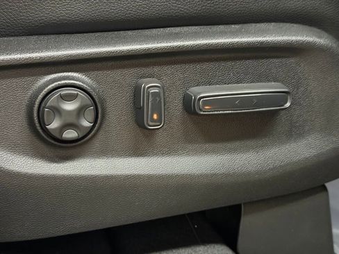 Used 2025 Honda Odyssey Touring image 27