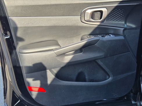 Used 2023 Kia Sorento S w/ Panoramic Sunroof Package FWD image 20