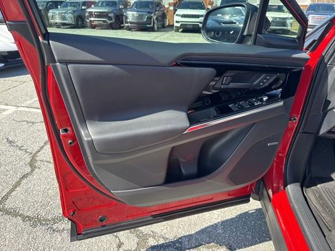 Used 2023 Subaru Solterra AWD image 28