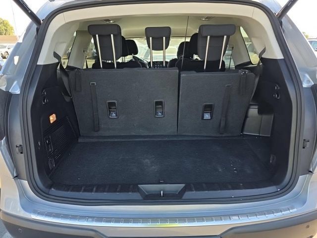 Used 2023 Subaru Ascent Premium w/ Convenience Package AWD/4WD image 10