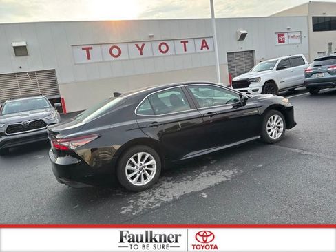 Used 2023 Toyota Camry LE FWD image 8